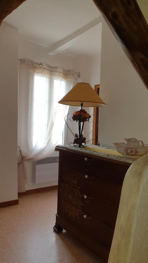 L'Angelus, Gite De Charme Au Coeur Du Vieux Village De Sablet Bagian luar foto